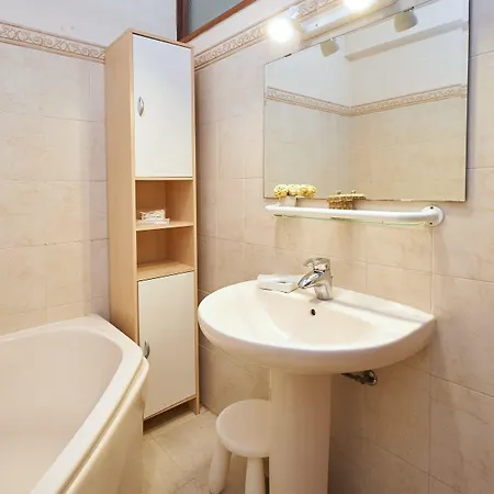 Beguest Gandarinha Cascais