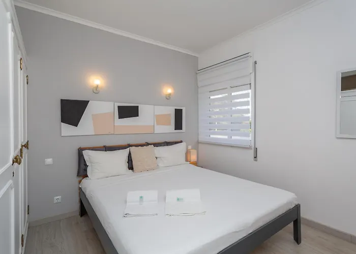 Beguest Gandarinha דירה *