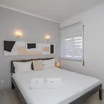 Beguest Gandarinha Διαμέρισμα *